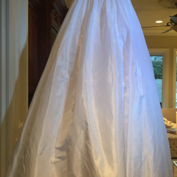 Wtoo beautiful White Gown size 2 extra long Debutante/Wedding/Quinceañera - Picture 8 of 13